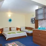 Guest house Plechkarovi