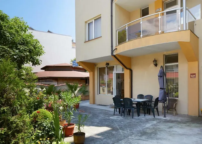 Casa de hóspedes Plechkarovi 3*